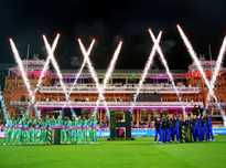 同时也让我 同时也让我